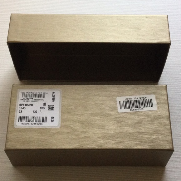 3 for $20 item - Versace Sunglasses Box - Picture 5 of 5